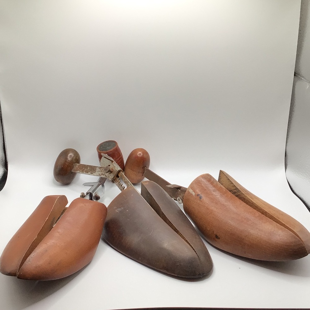 Men's Brown Shoe Trees